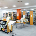 <p>図書館</p>
