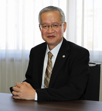 校長　山川 昌男